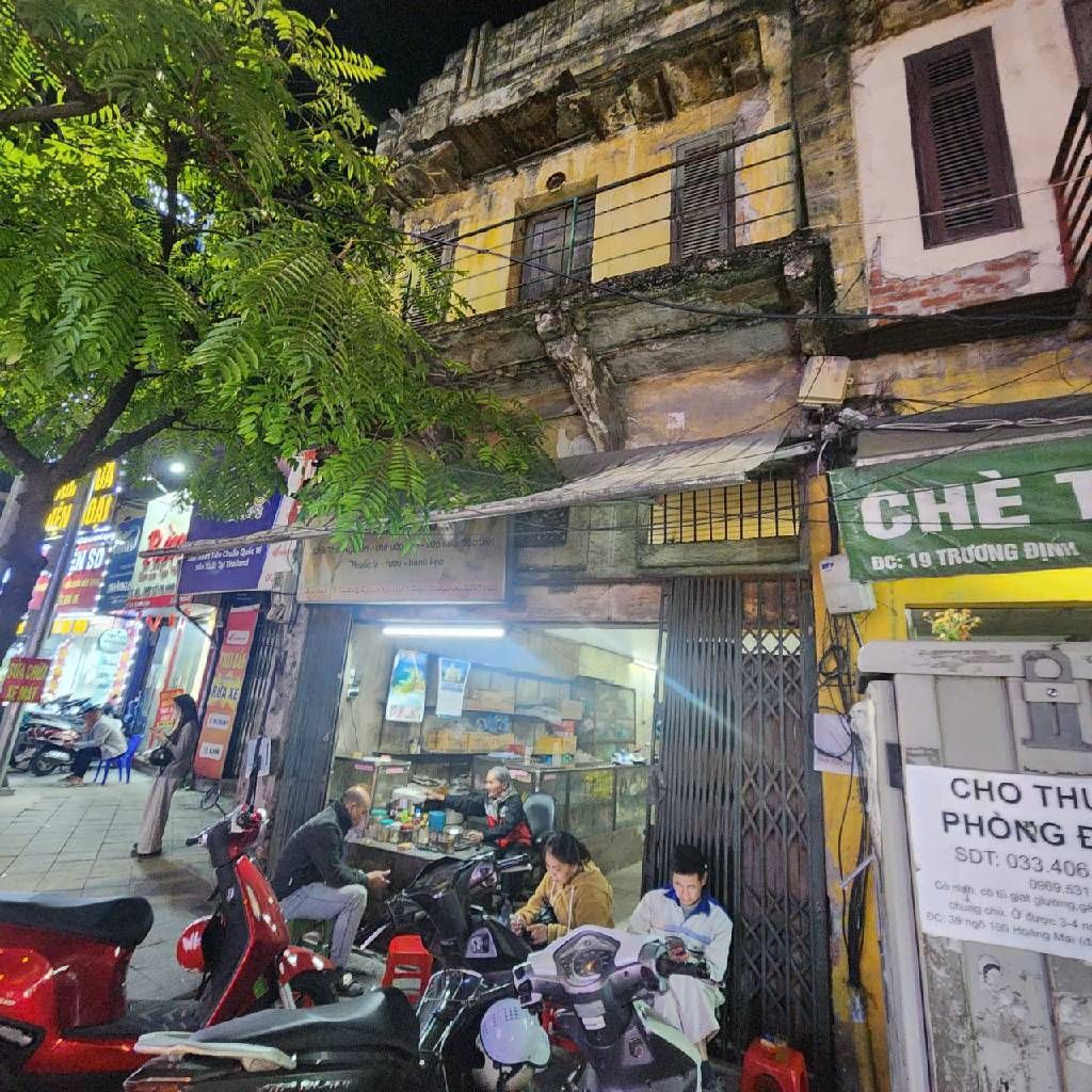 Bán nhà Trương Định - diện tích 199m2 2 tầng - Mặt phố - giá 130 tỷ