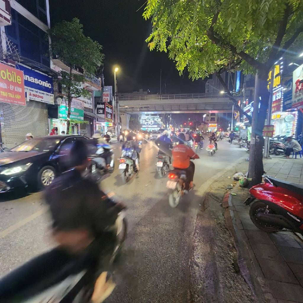 Bán nhà Trương Định - diện tích 199m2 2 tầng - Mặt phố - giá 130 tỷ