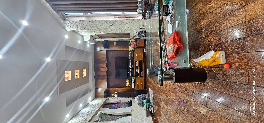 Bán nhà Nguyễn Văn Viên - diện tích 88m2 7 tầng - Mặt phố VIP - giá 49,6 tỷ