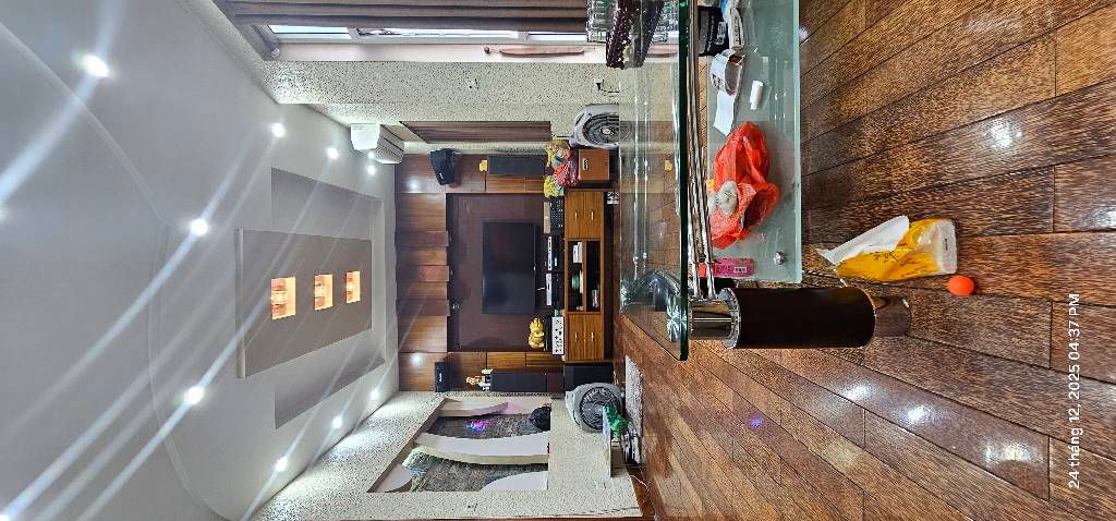 Bán nhà Nguyễn Văn Viên - diện tích 88m2 7 tầng - Mặt phố VIP - giá 49,6 tỷ