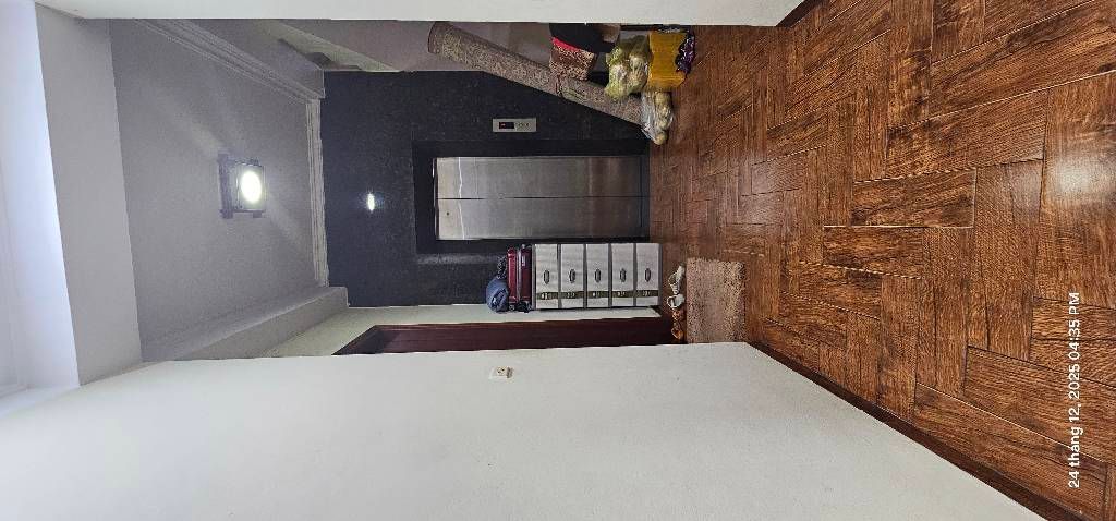 Bán nhà Nguyễn Văn Viên - diện tích 88m2 7 tầng - Mặt phố VIP - giá 49,6 tỷ