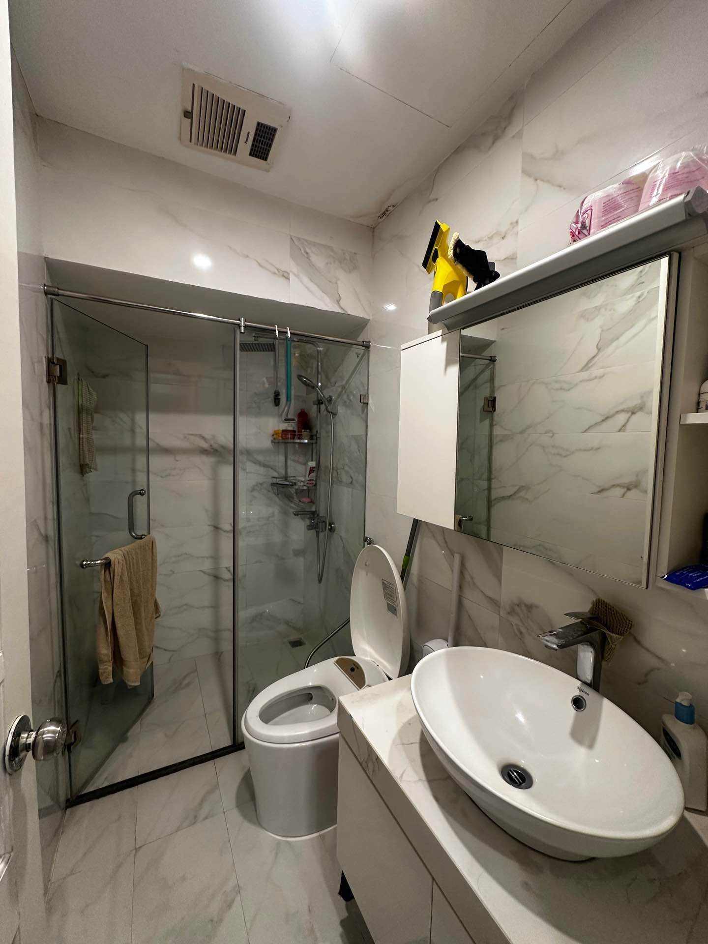 Bán nhà Kim Đồng - diện tích 56.3m2 6 tầng - ô tô vào nhà - giá 26 tỷ