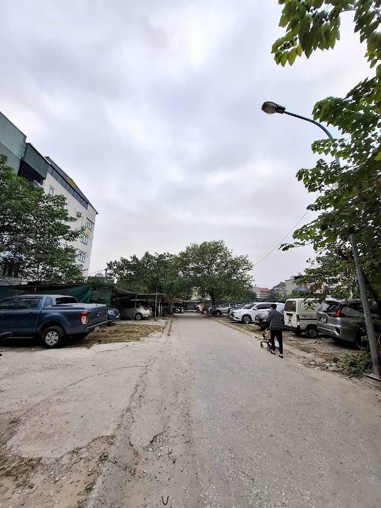 Bán nhà Đại Đồng - diện tích 30m2 4 tầng - Ô tô tránh - giá 6,5 tỷ