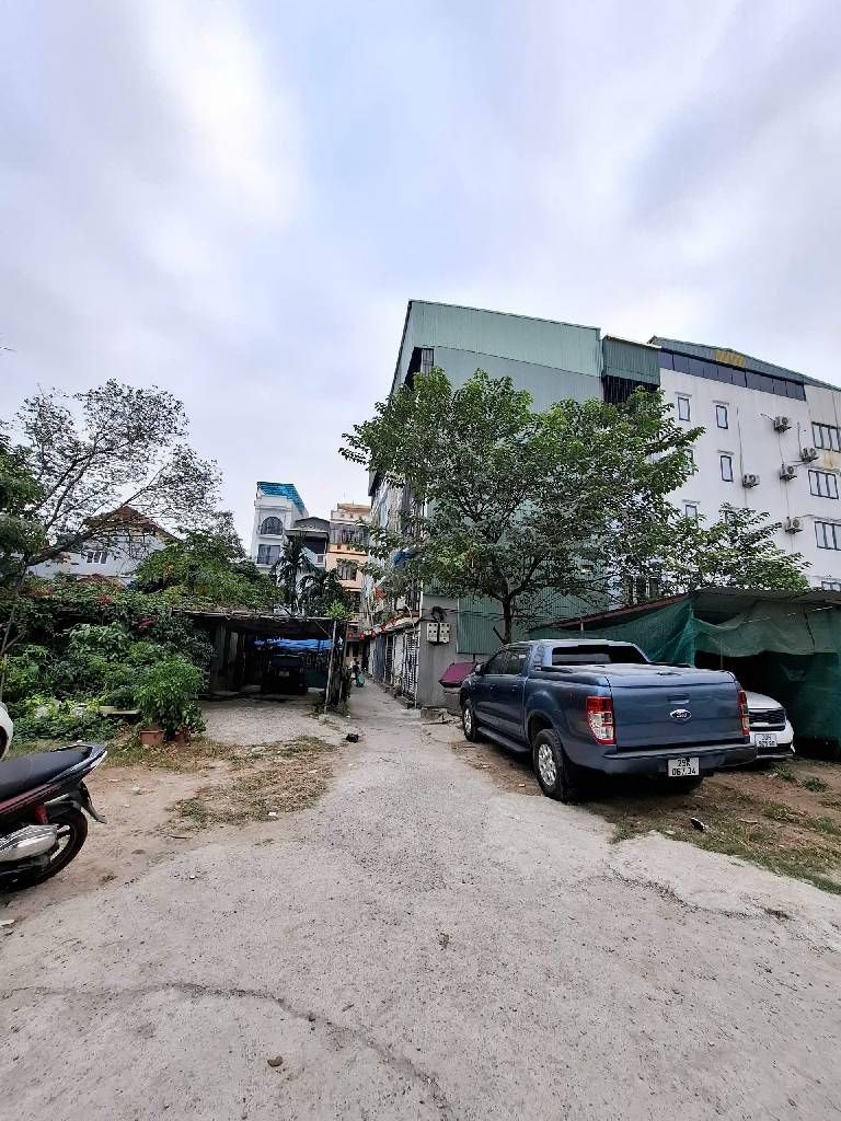 Bán nhà Đại Đồng - diện tích 30m2 4 tầng - Ô tô tránh - giá 6,5 tỷ