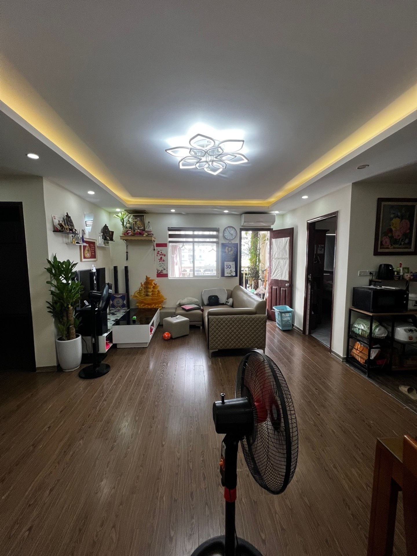 Bán nhà Lĩnh Nam - diện tích 93m2 14 tầng - Căn góc đẹp - giá 6,5 tỷ