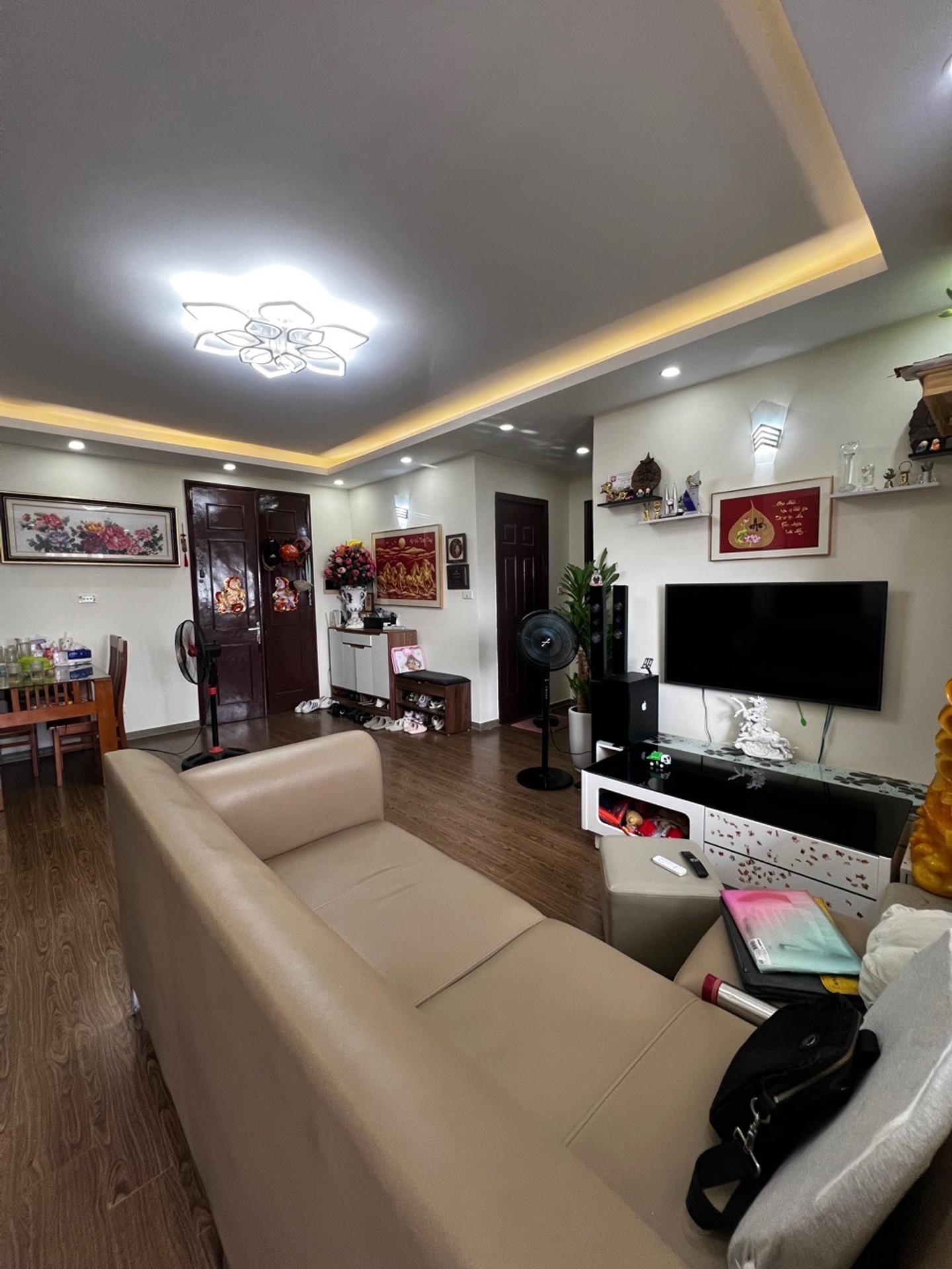 Bán nhà Lĩnh Nam - diện tích 93m2 14 tầng - Căn góc đẹp - giá 6,5 tỷ