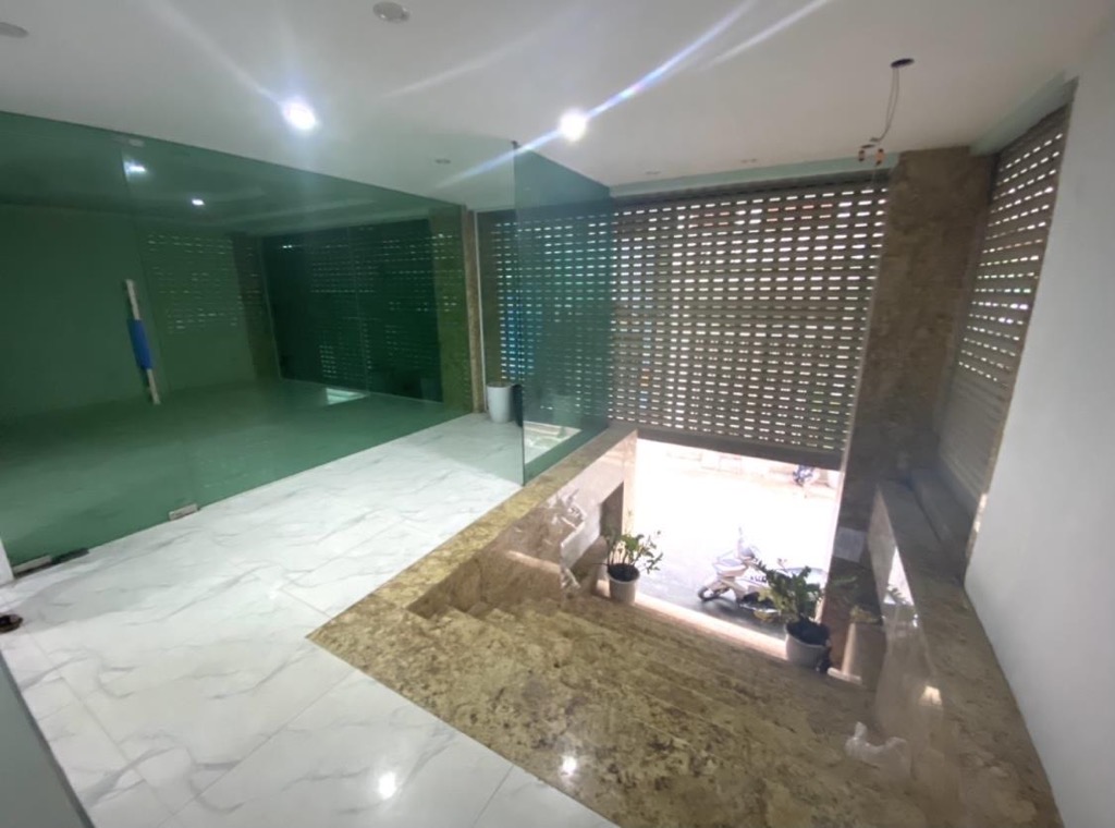 Bán nhà Kim Giang - diện tích 117m2 7 tầng - ô tô tải tránh - giá 50 tỷ