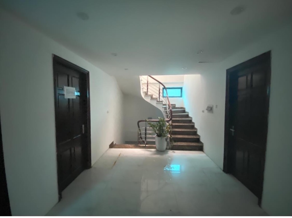 Bán nhà Kim Giang - diện tích 117m2 7 tầng - ô tô tải tránh - giá 50 tỷ