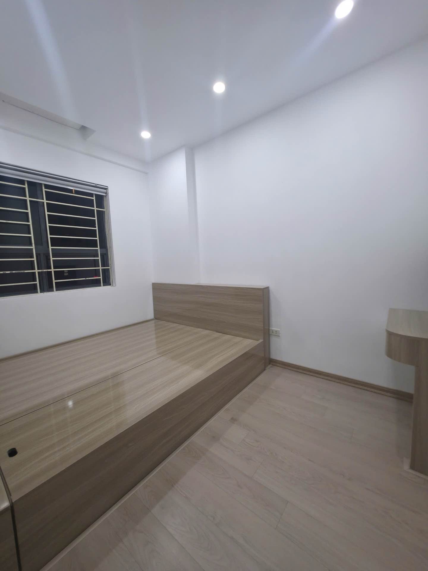 Bán nhà Nguyễn Xiển - diện tích 45m2 1 tầng - nhà đẹp hiếm có - giá 3,75 tỷ