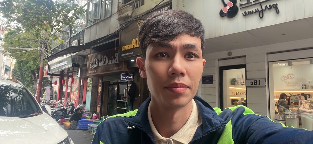 Bán nhà Ngõ Bà Triệu - diện tích 25m2 5 tầng - Mặt Phố Kinh Doanh Sầm Uất - giá 31,5 tỷ