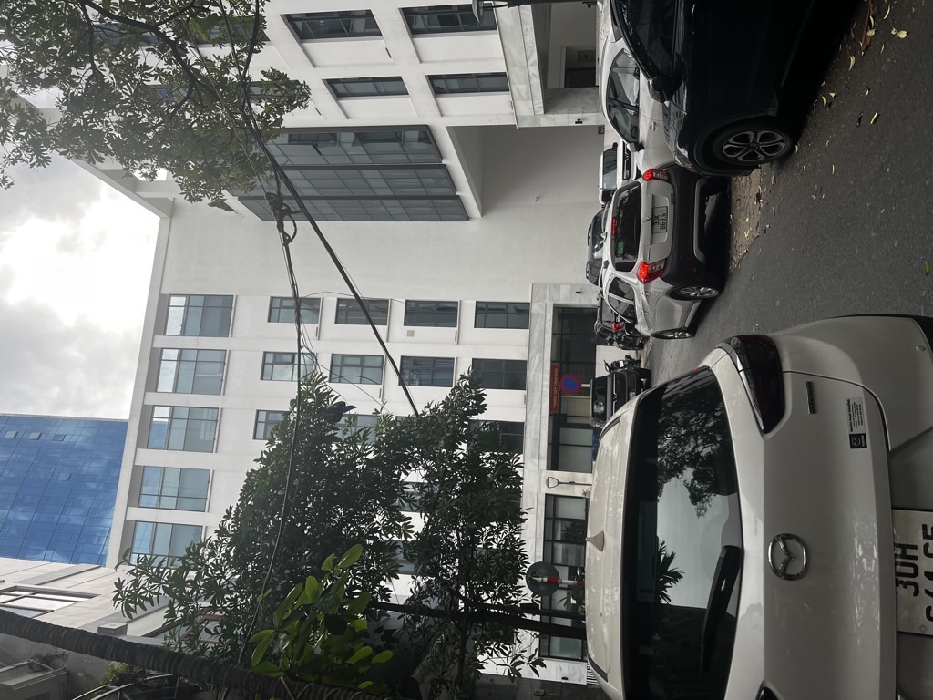 Bán nhà Ngõ Bà Triệu - diện tích 25m2 5 tầng - Mặt Phố Kinh Doanh Sầm Uất - giá 31,5 tỷ