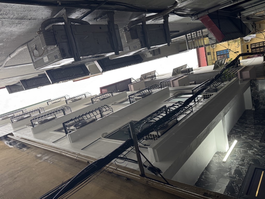 Bán nhà Tôn Thất Tùng - diện tích 85m2 8 tầng - Đang cập nhật - giá 29,8 tỷ