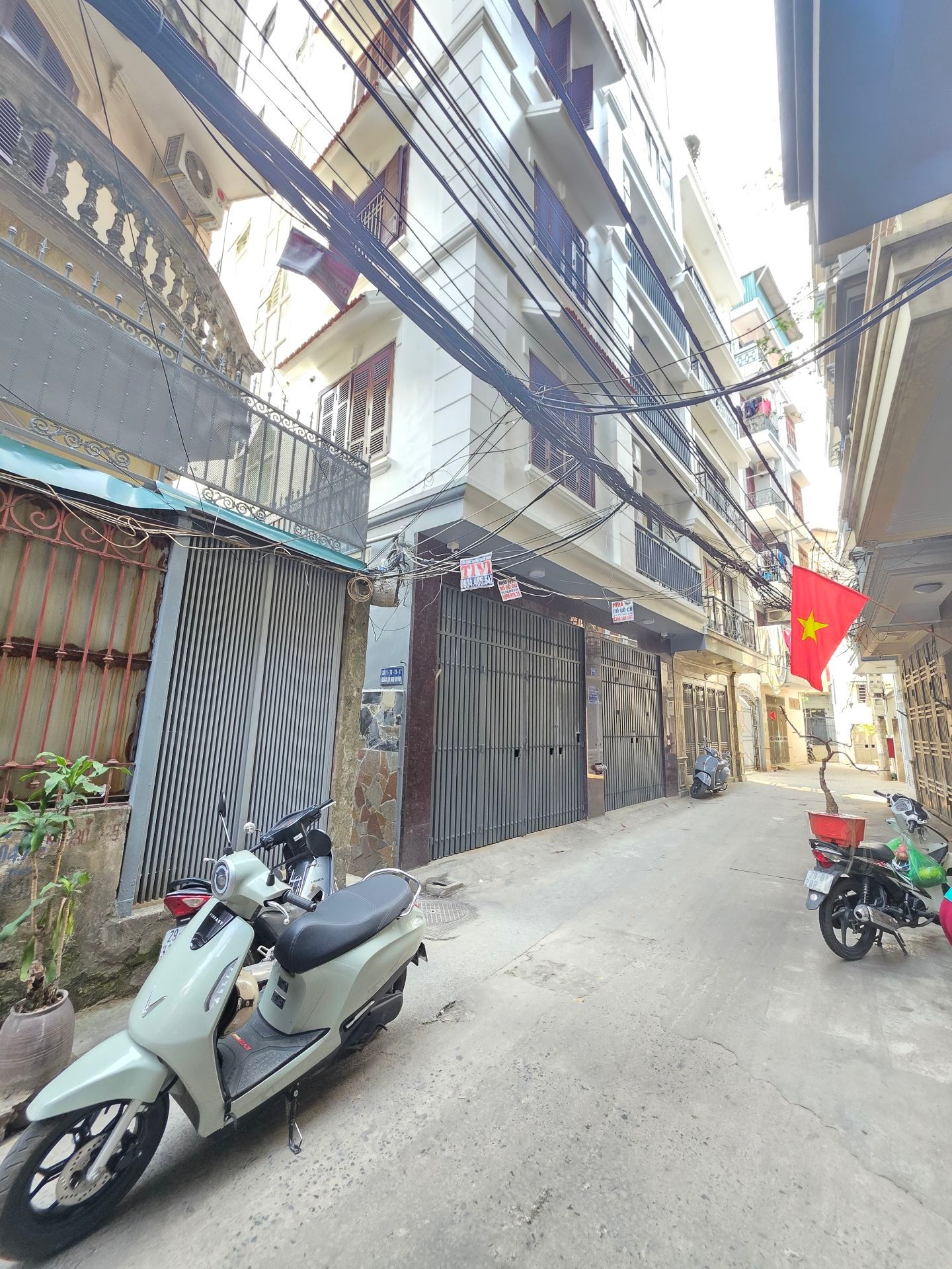 Bán nhà Hai Bà Trưng - diện tích 39m2 5 tầng - Lô góc 2 mặt thoáng - giá 7,8 tỷ
