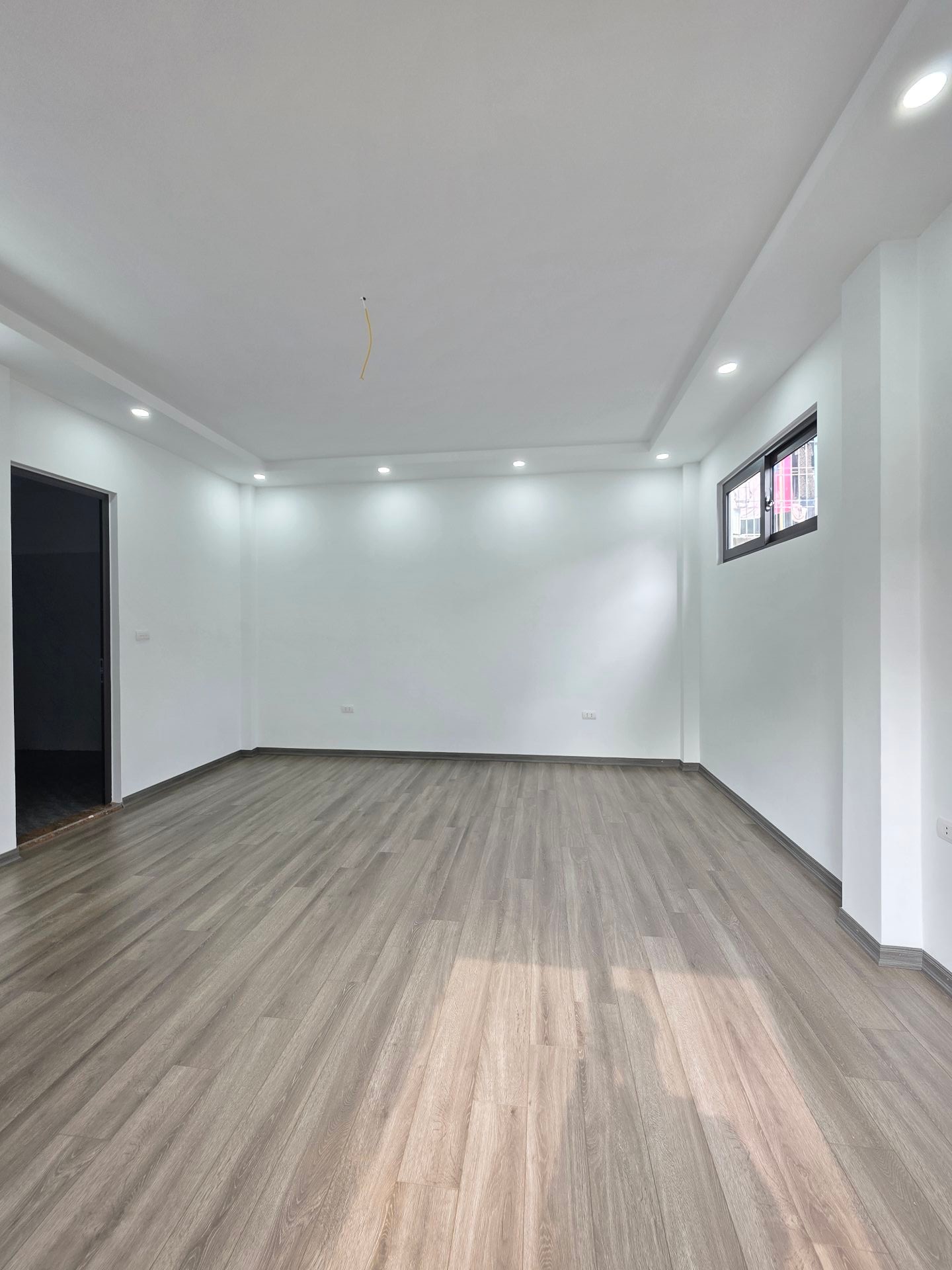 Bán nhà Hai Bà Trưng - diện tích 39m2 5 tầng - Lô góc 2 mặt thoáng - giá 7,8 tỷ