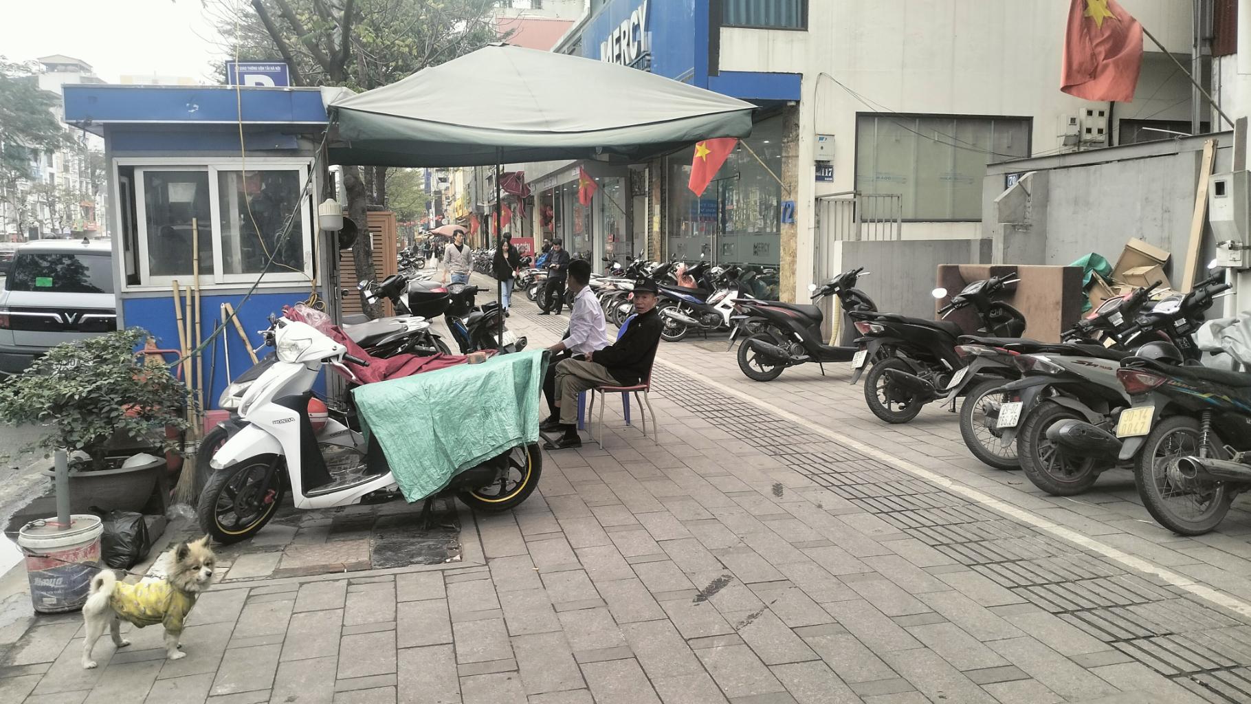 Bán nhà Ô Chợ Dừa - diện tích 120m2 4 tầng - Nhà 2 mặt phố - giá 88 tỷ