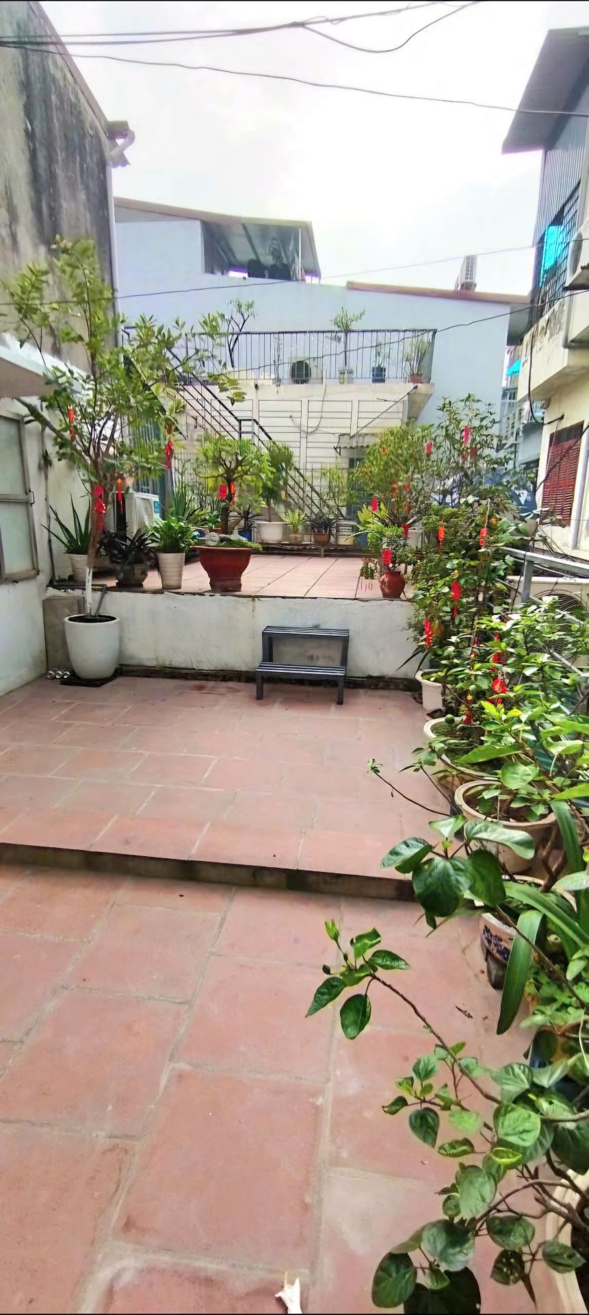Bán nhà Bùi Ngọc Dương - diện tích 82m2 2 tầng - Ô tô đi qua nhà - giá 4,8 tỷ