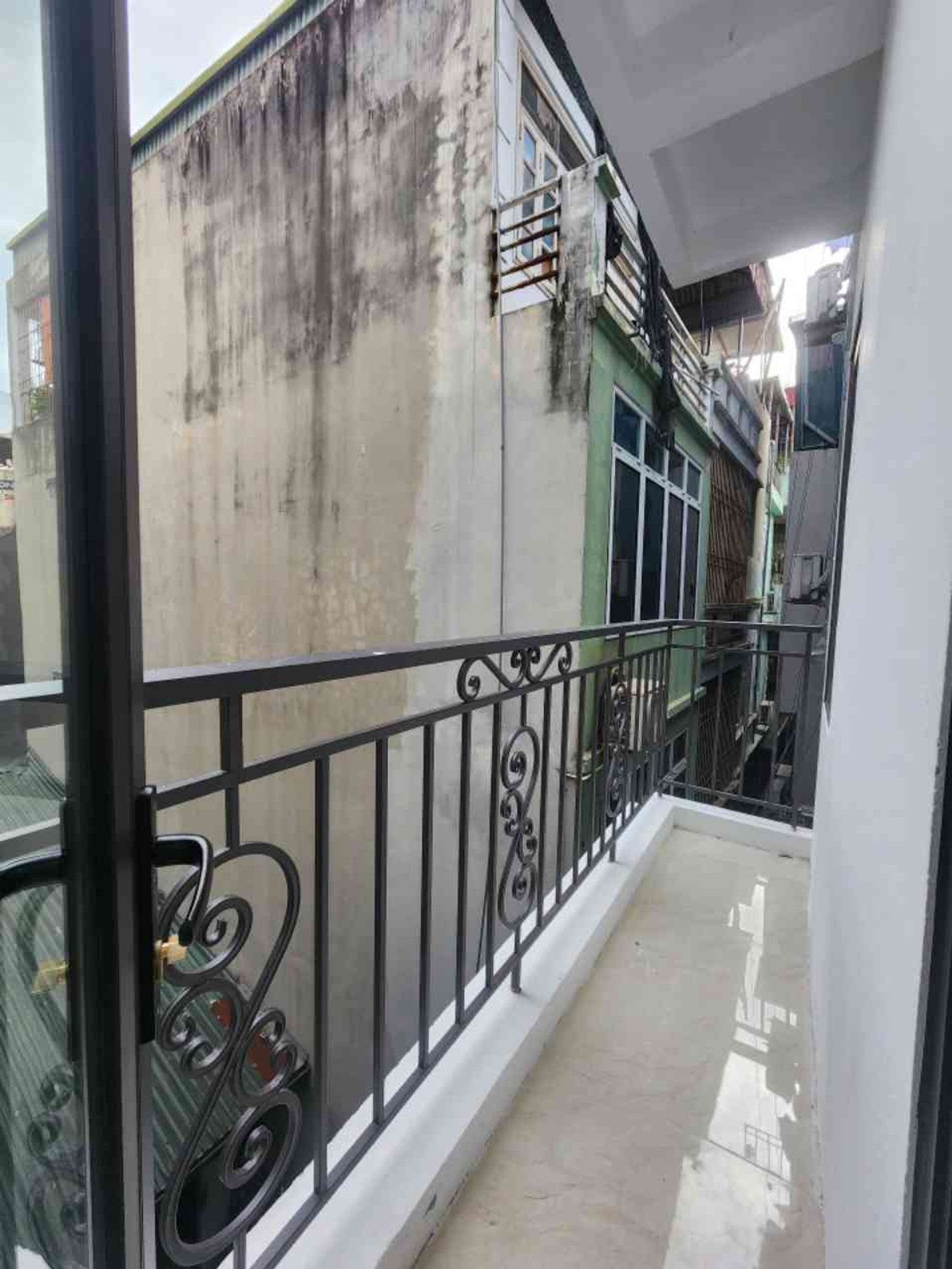 Bán nhà Tân Mai - diện tích 30m2 5 tầng - Lô góc siêu thoáng - giá 5,95 tỷ