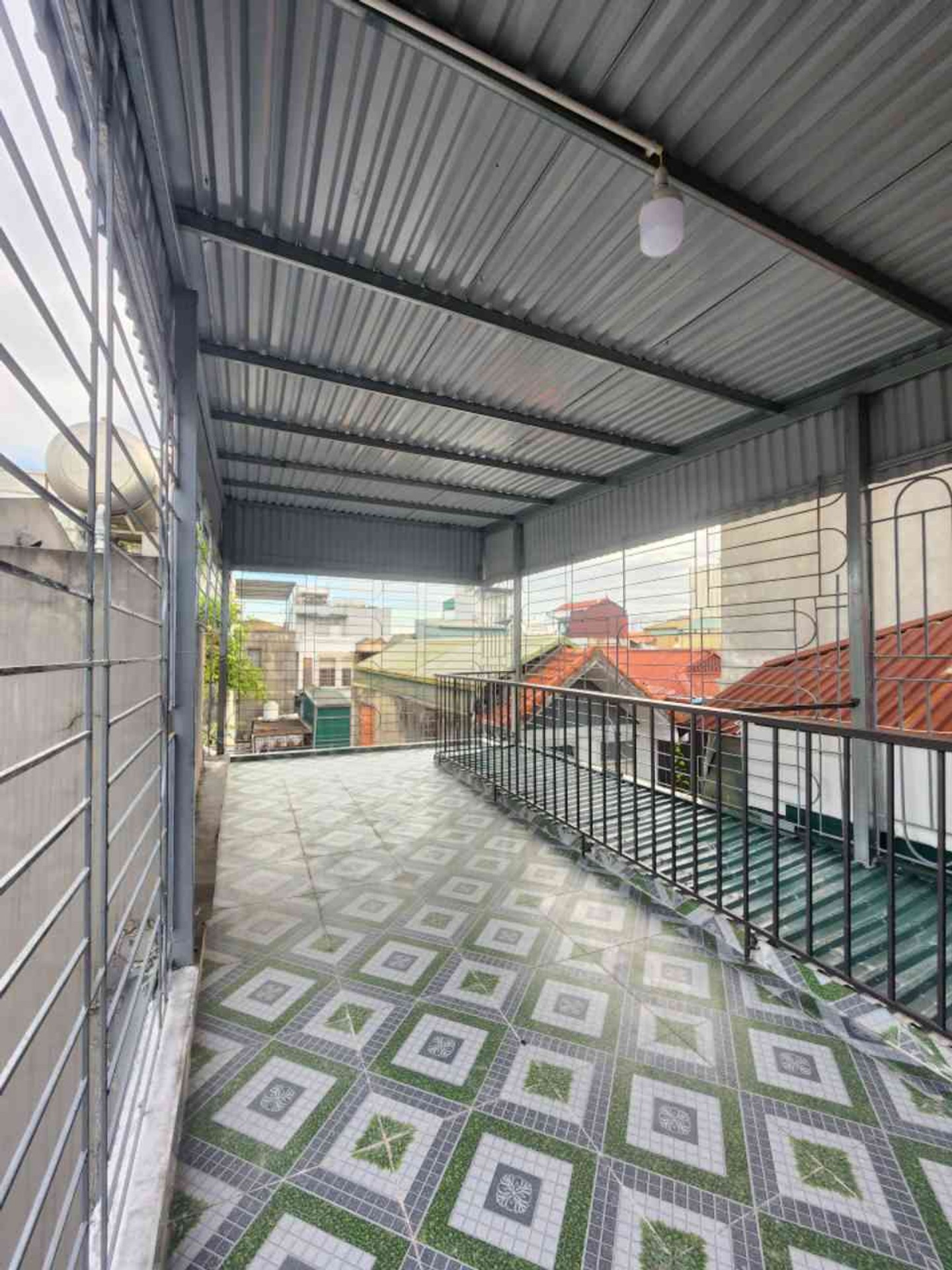 Bán nhà Tân Mai - diện tích 30m2 5 tầng - Lô góc siêu thoáng - giá 5,95 tỷ
