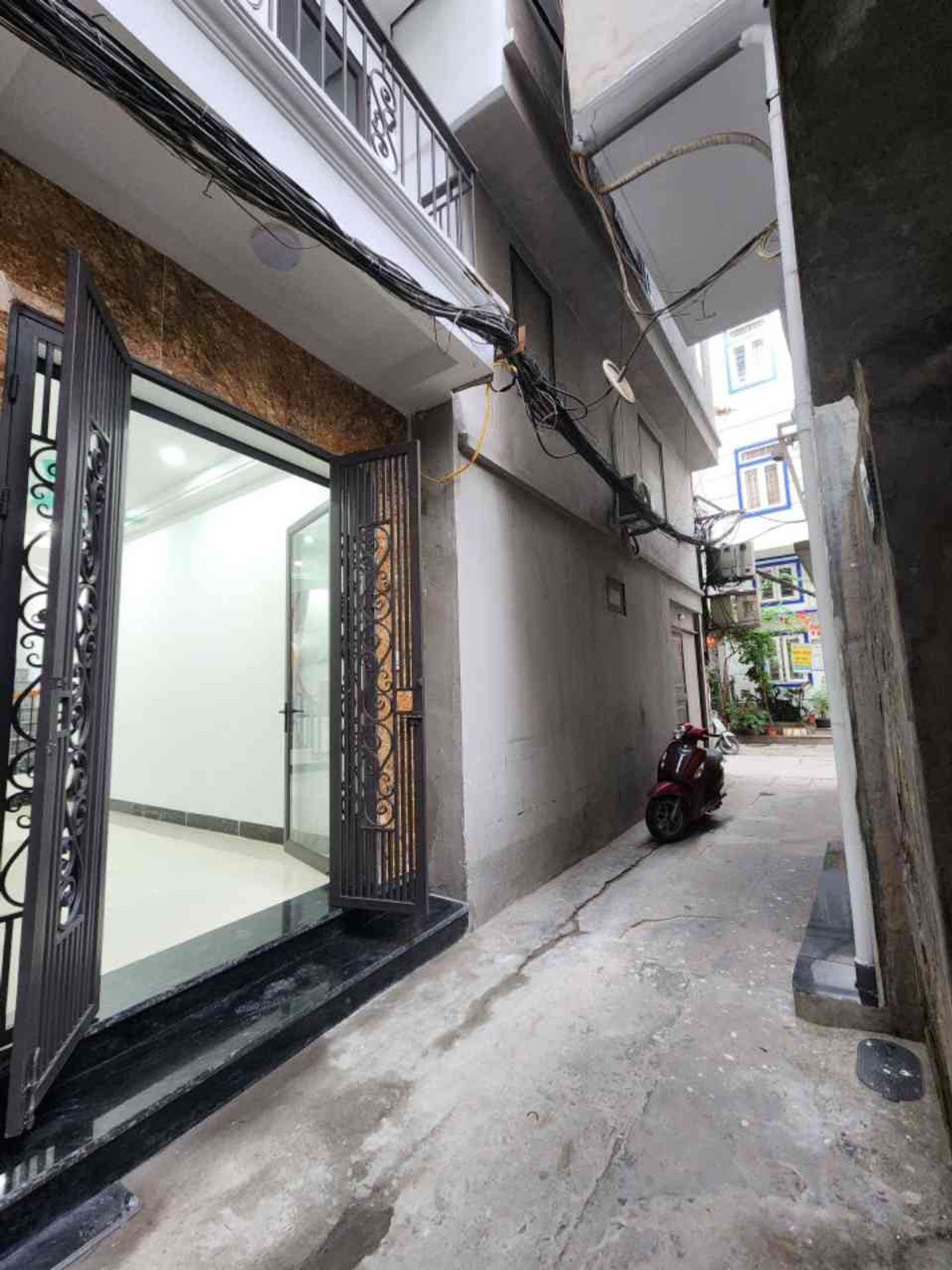 Bán nhà Tân Mai - diện tích 30m2 5 tầng - Lô góc siêu thoáng - giá 5,95 tỷ