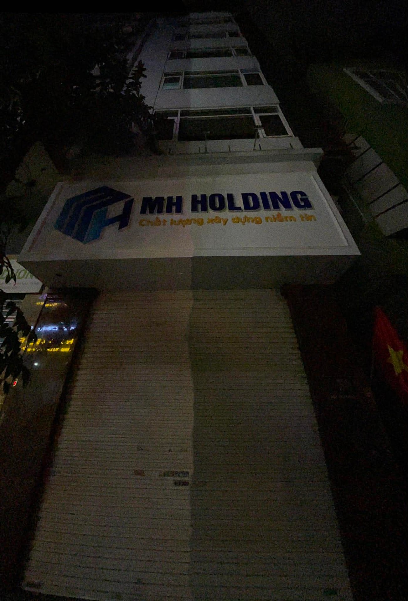 Bán nhà TƯỞNG DÂN BẢO - diện tích 97m2 8 tầng - Lô góc 3 mặt thoáng - giá 56 tỷ