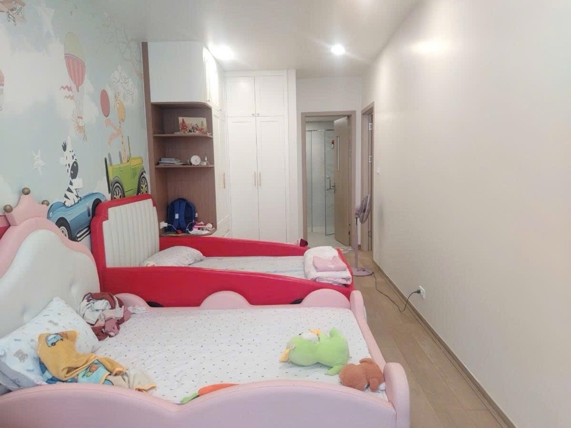 Bán nhà Nguỵ Như Kon Tum - diện tích 96m2 23 tầng - Nhà có ban công siêu rộng, ánh sáng tự nhiên tràn ngập - giá 9,2 tỷ