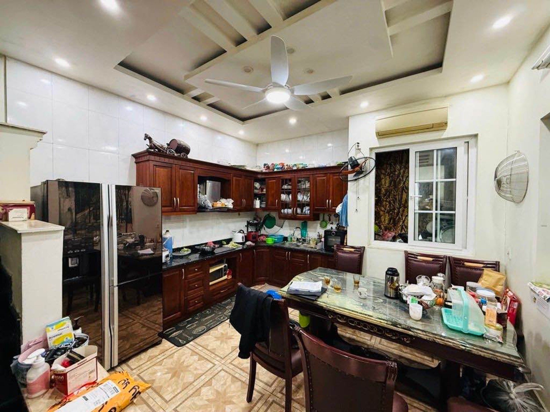 Bán nhà Nguyễn Khoái - diện tích 49m2 5 tầng - Ô tô tránh vỉa hè - giá 24,5 tỷ