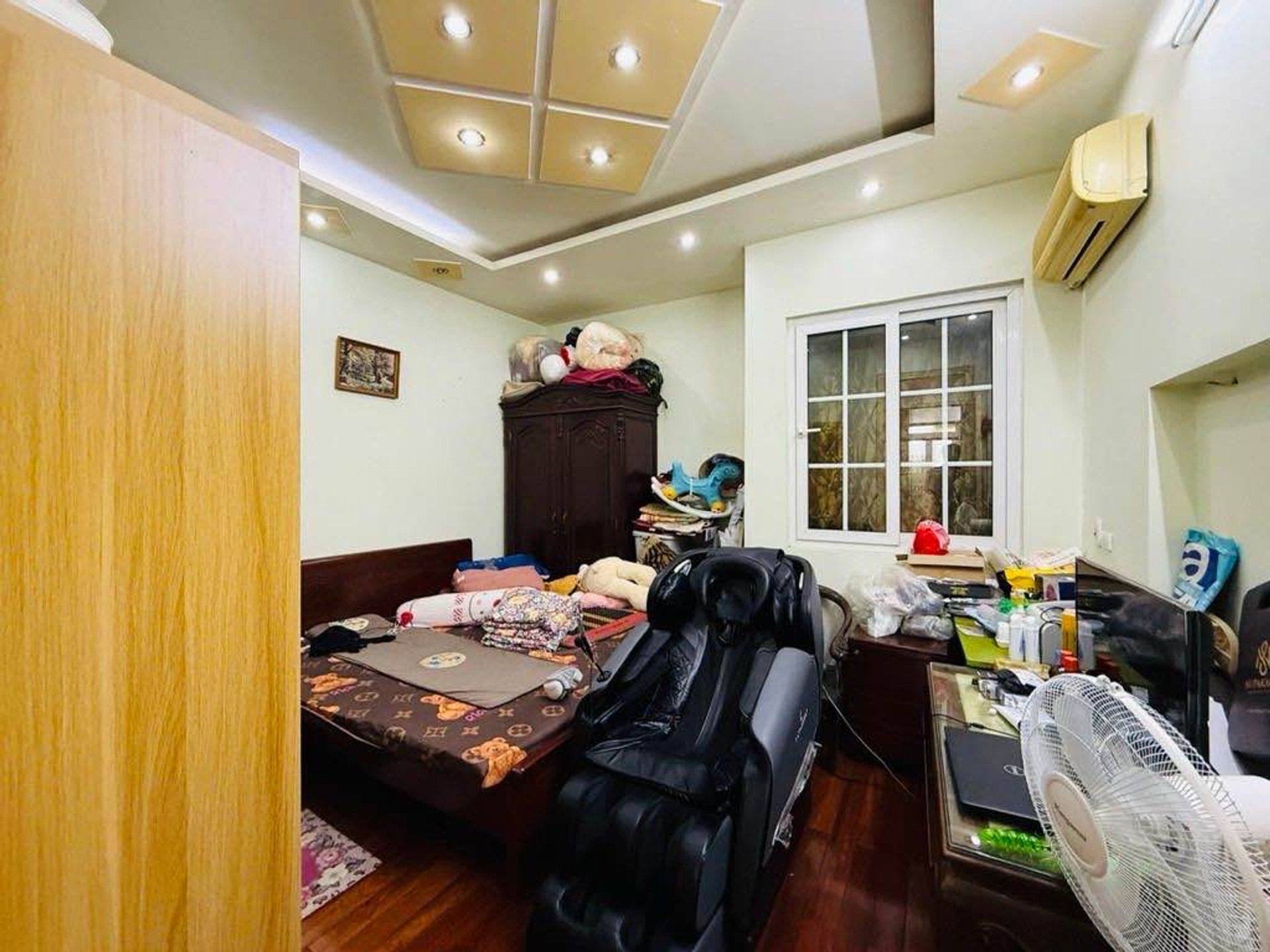 Bán nhà Nguyễn Khoái - diện tích 49m2 5 tầng - Ô tô tránh vỉa hè - giá 24,5 tỷ