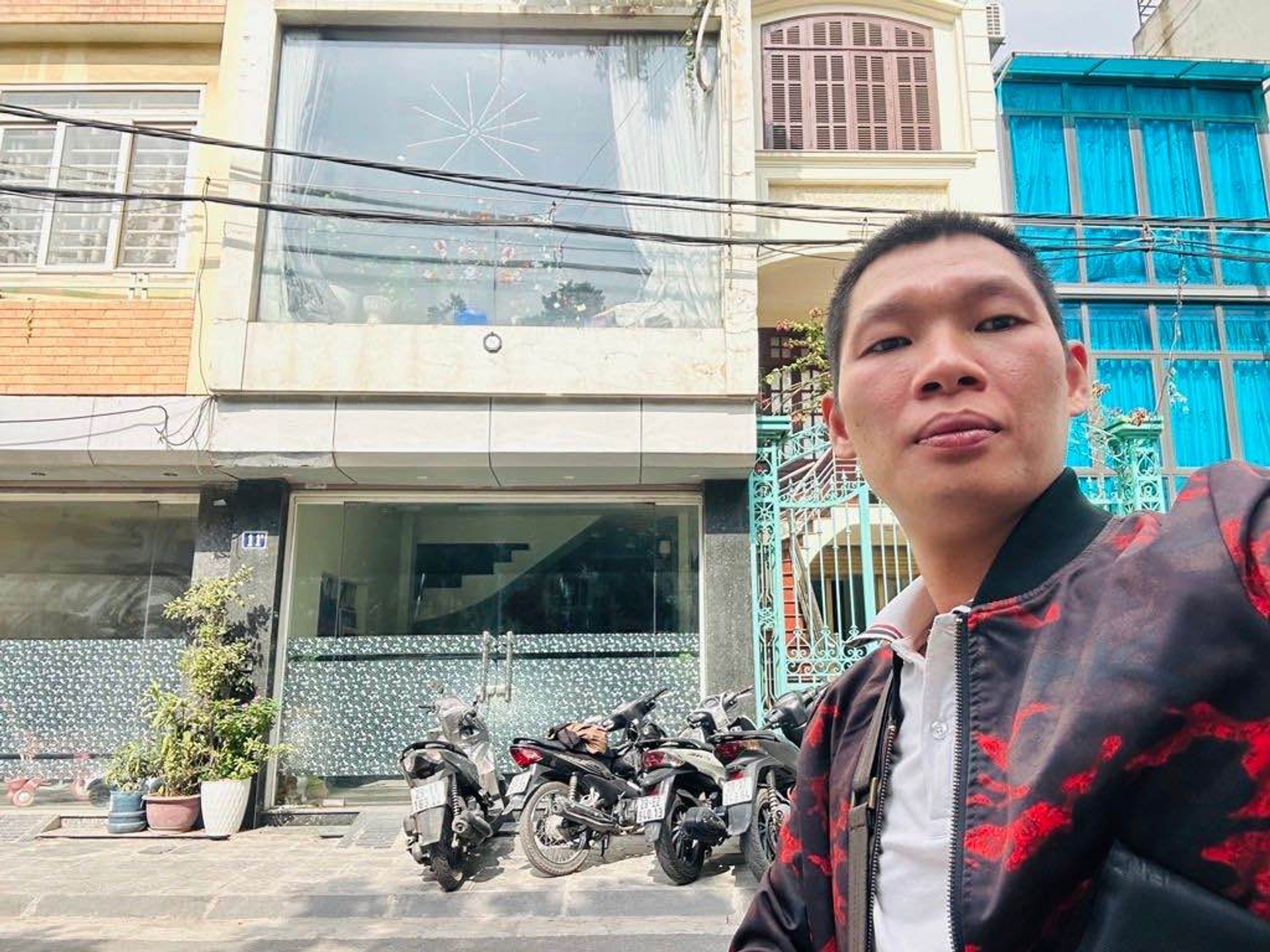 Bán nhà Nguyễn Khoái - diện tích 49m2 5 tầng - Ô tô tránh vỉa hè - giá 24,5 tỷ