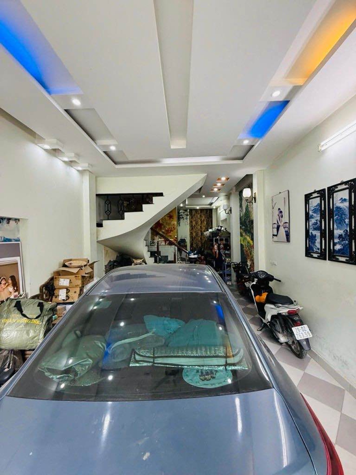 Bán nhà Nguyễn Khoái - diện tích 49m2 5 tầng - Ô tô tránh vỉa hè - giá 24,5 tỷ