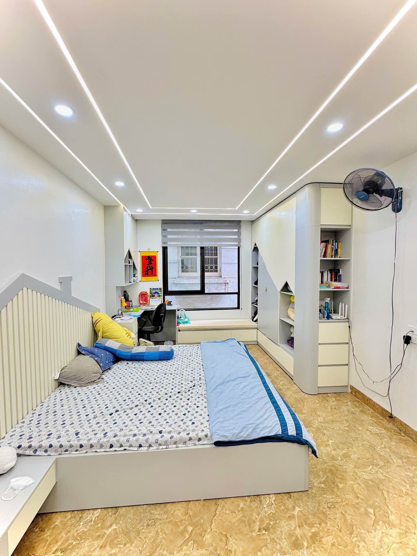 Bán nhà ngõ Quỳnh - diện tích 29m2 5 tầng - gần ô tô - giá 11,5 tỷ