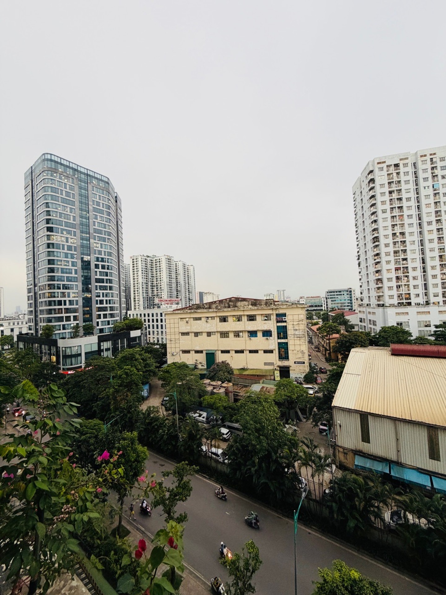 Bán nhà Minh Khai - diện tích 86m2 7 tầng - Chung cư cao cấp nhất Hai Bà Trưng - giá 10,3 tỷ