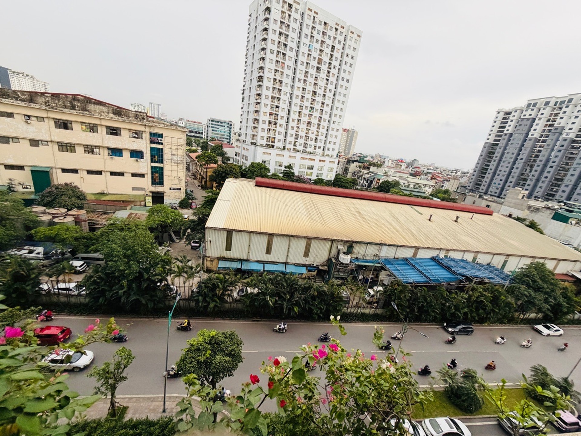 Bán nhà Minh Khai - diện tích 86m2 7 tầng - Chung cư cao cấp nhất Hai Bà Trưng - giá 10,3 tỷ