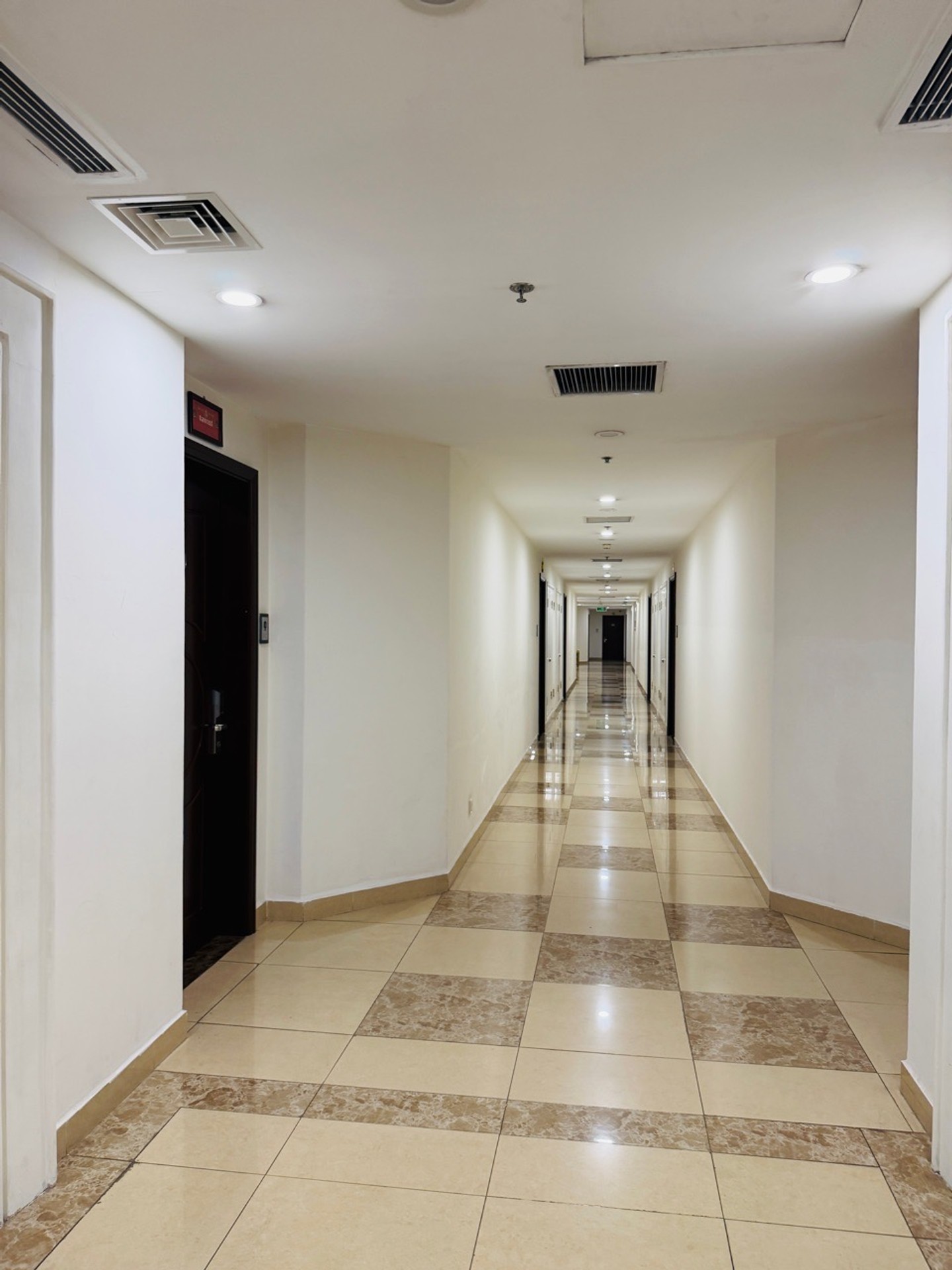 Bán nhà Minh Khai - diện tích 86m2 7 tầng - Chung cư cao cấp nhất Hai Bà Trưng - giá 10,3 tỷ