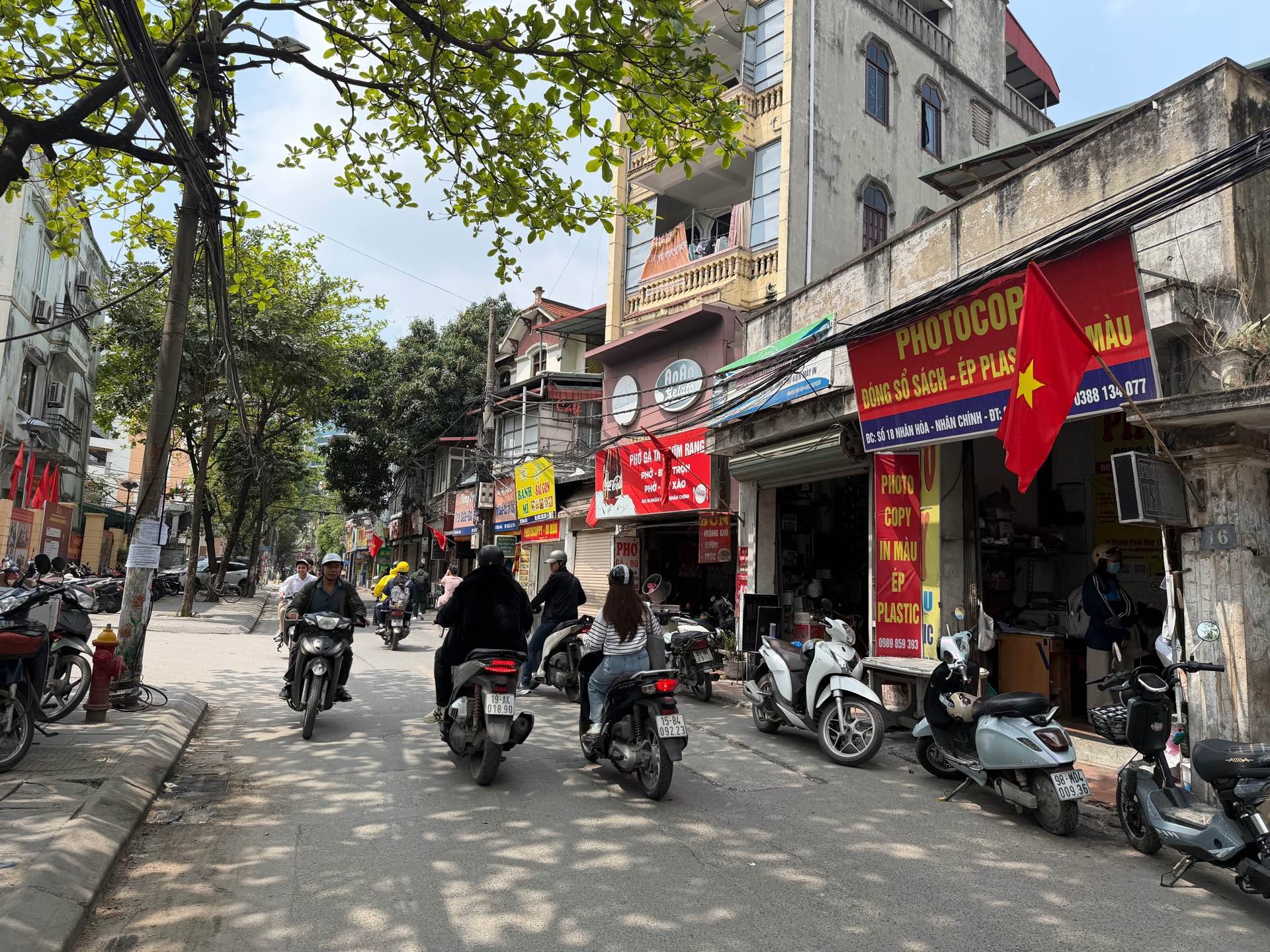 Bán nhà Nhân Hòa - diện tích 75m2 3 tầng - 2 mặt ngõ thoáng - giá 35 tỷ