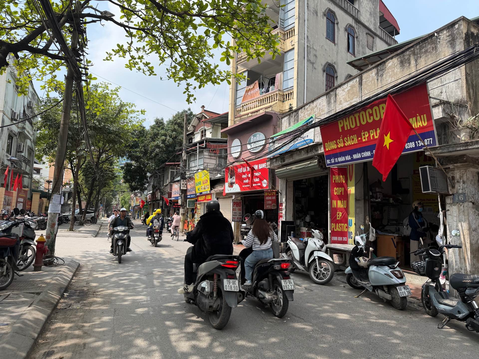 Bán nhà Nhân Hòa - diện tích 75m2 3 tầng - 2 mặt ngõ thoáng - giá 35 tỷ