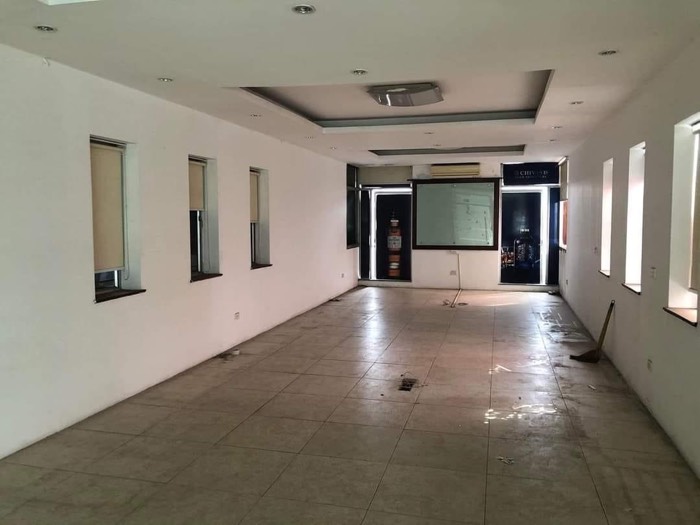 Bán nhà Vương Thừa Vũ - diện tích 181m2 7 tầng - Mặt phố kinh doanh văn phòng - giá 72 tỷ