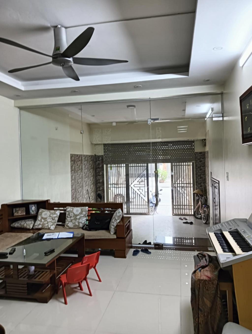 Bán nhà Hàng Bài - diện tích 2290m2 2 tầng - Lô góc 3 mặt thoáng - giá 2,29 tỷ