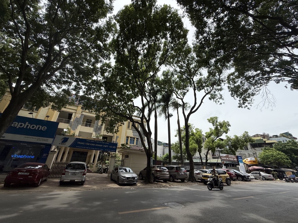 Bán nhà Ngọc Hồi - diện tích 630m2 1 tầng - Mảnh đất siêu siêu đắc địa - giá 125 tỷ