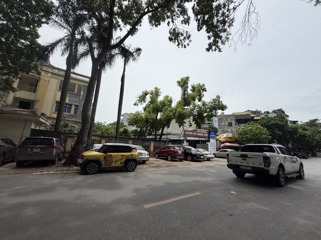 Bán nhà Ngọc Hồi - diện tích 630m2 1 tầng - Mảnh đất siêu siêu đắc địa - giá 125 tỷ