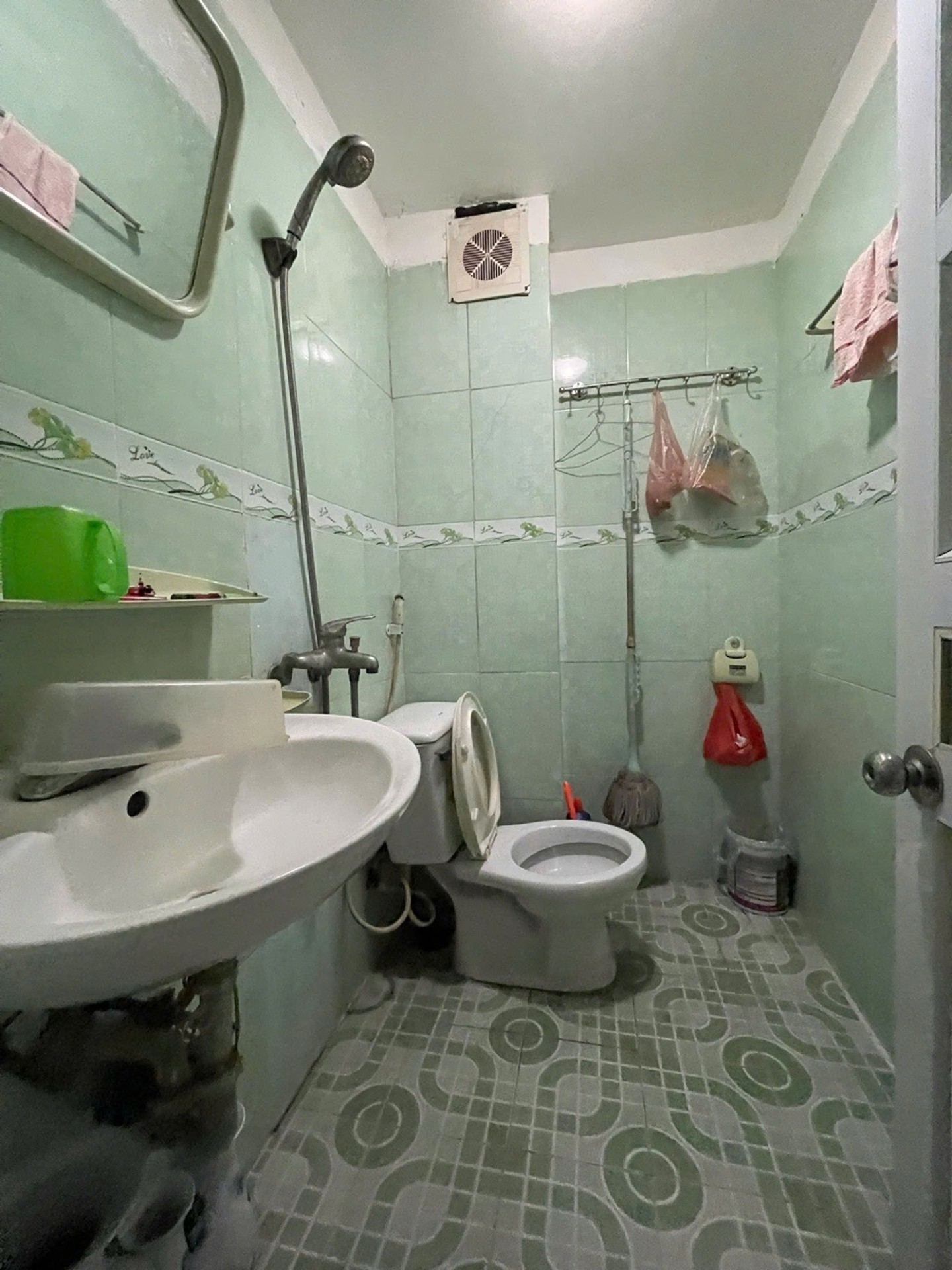 Bán nhà Phan Trọng Tuệ - diện tích 35m2 4 tầng - Nhà mặt phố kinh doanh vỉa hè ô tô tránh - giá 14 tỷ