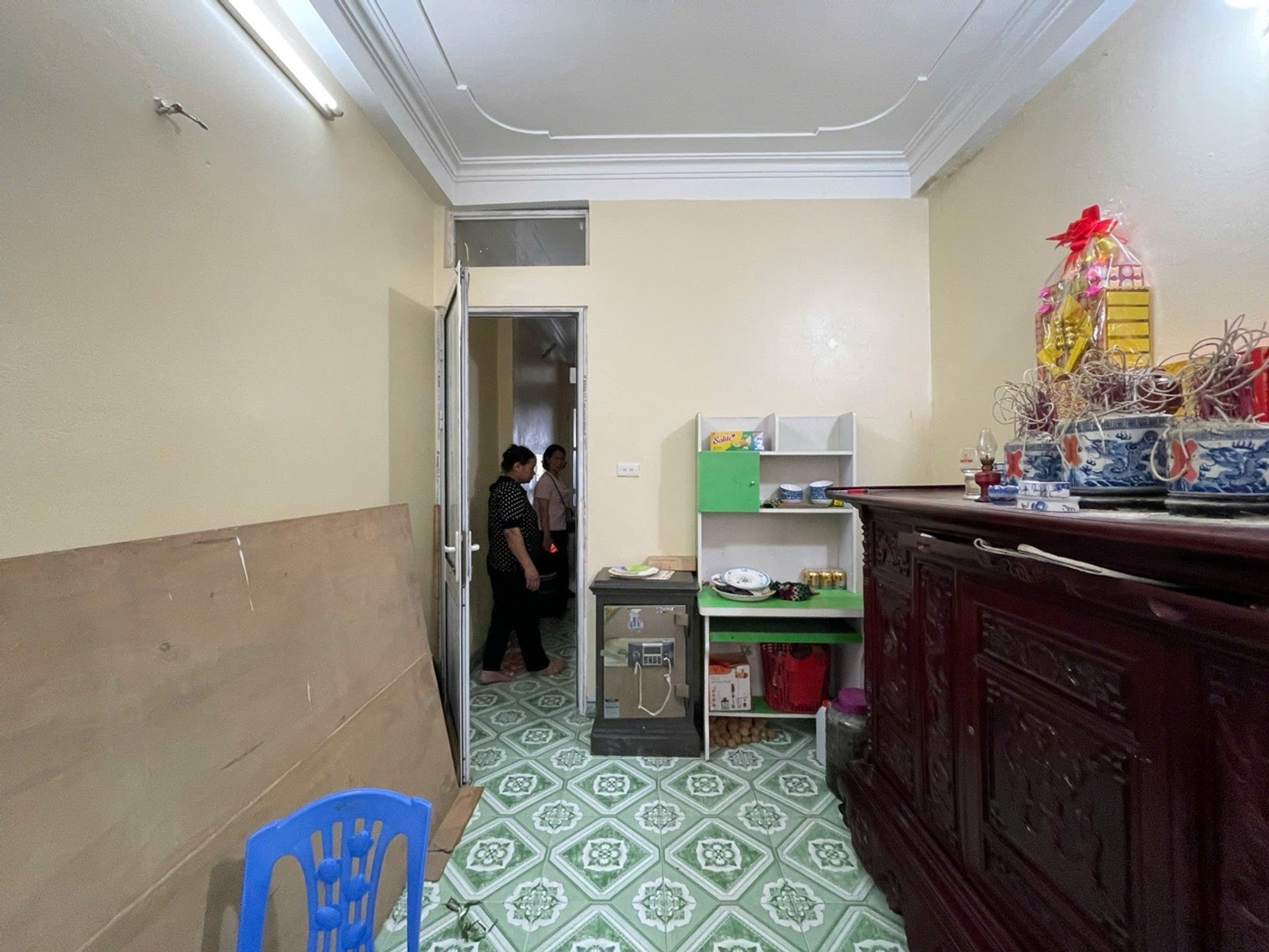 Bán nhà Phan Trọng Tuệ - diện tích 35m2 4 tầng - Nhà mặt phố kinh doanh vỉa hè ô tô tránh - giá 14 tỷ