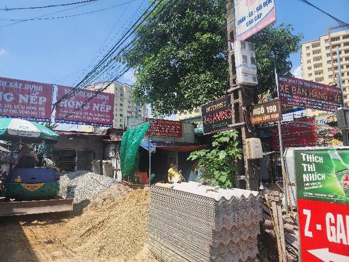 Bán nhà Lĩnh Nam - diện tích 230m2 1 tầng - Mặt phố lô góc - giá 7 tỷ