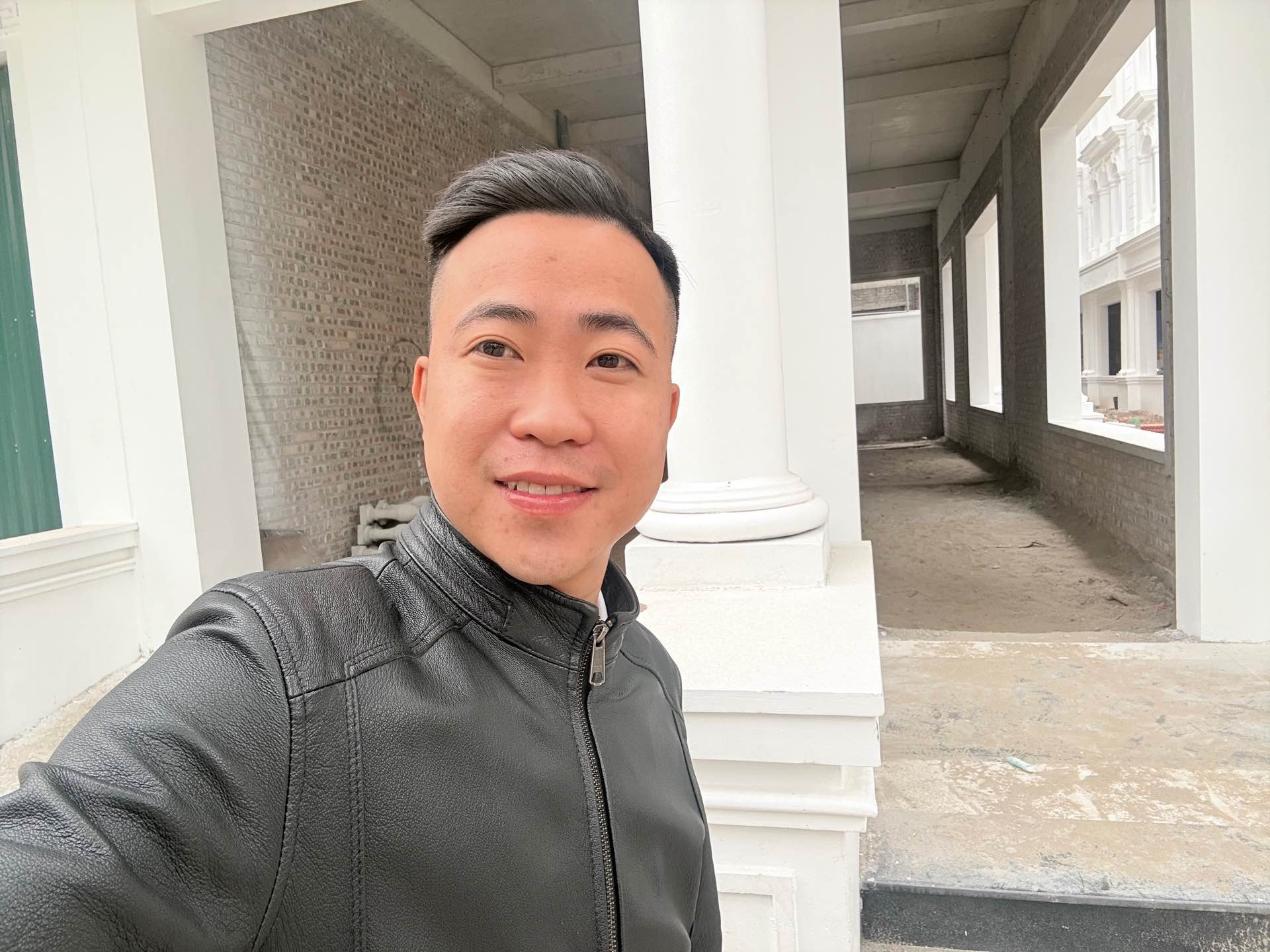 Bán nhà Ngõ 3 ô tô tránh - diện tích 100m2 5 tầng - Lô góc 3 mặt thoáng - giá 34,5 tỷ