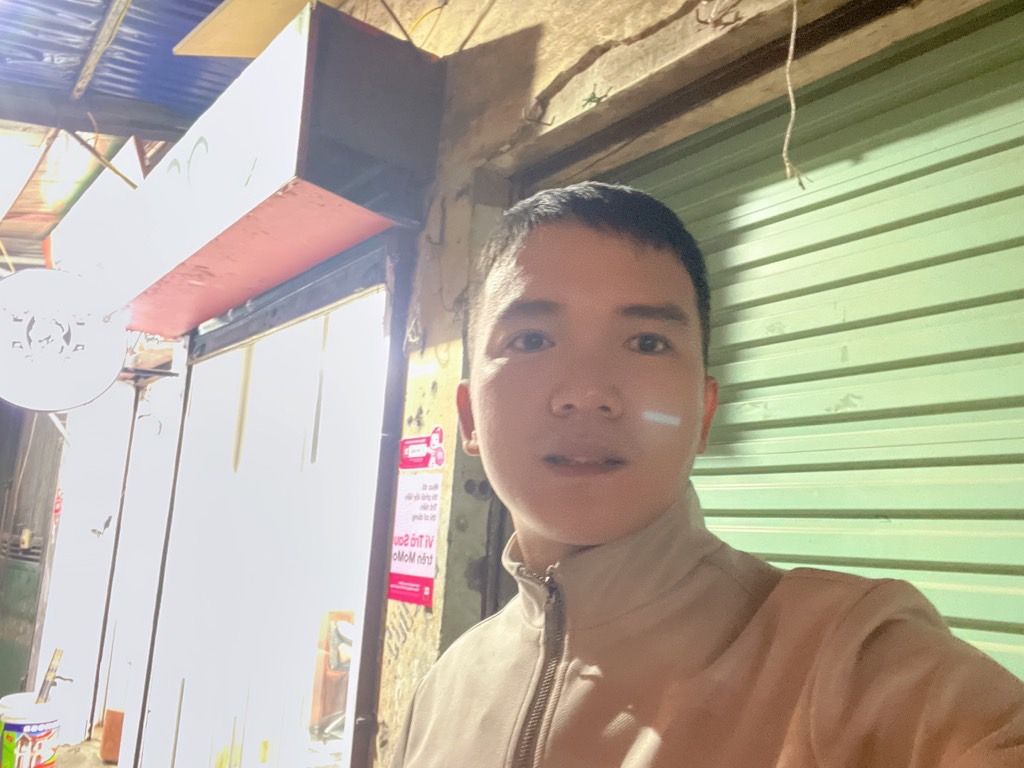 Bán nhà Giáp Bát - diện tích 180m2 4 tầng - Mặt phố kinh doanh sầm uất - giá 62 tỷ