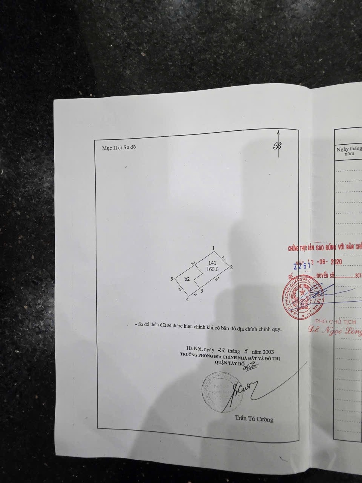 Bán nhà Nghi Tàm - diện tích 160m2 4 tầng - Lô góc 3 mặt thoáng - giá 61 tỷ