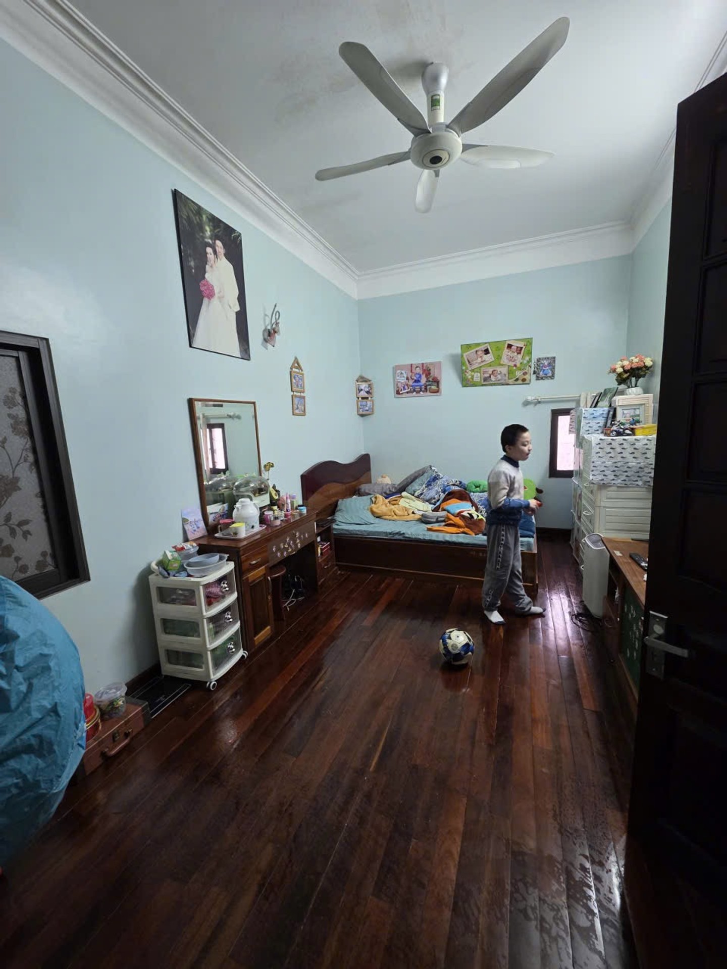 Bán nhà Nghi Tàm - diện tích 160m2 4 tầng - Lô góc 3 mặt thoáng - giá 61 tỷ