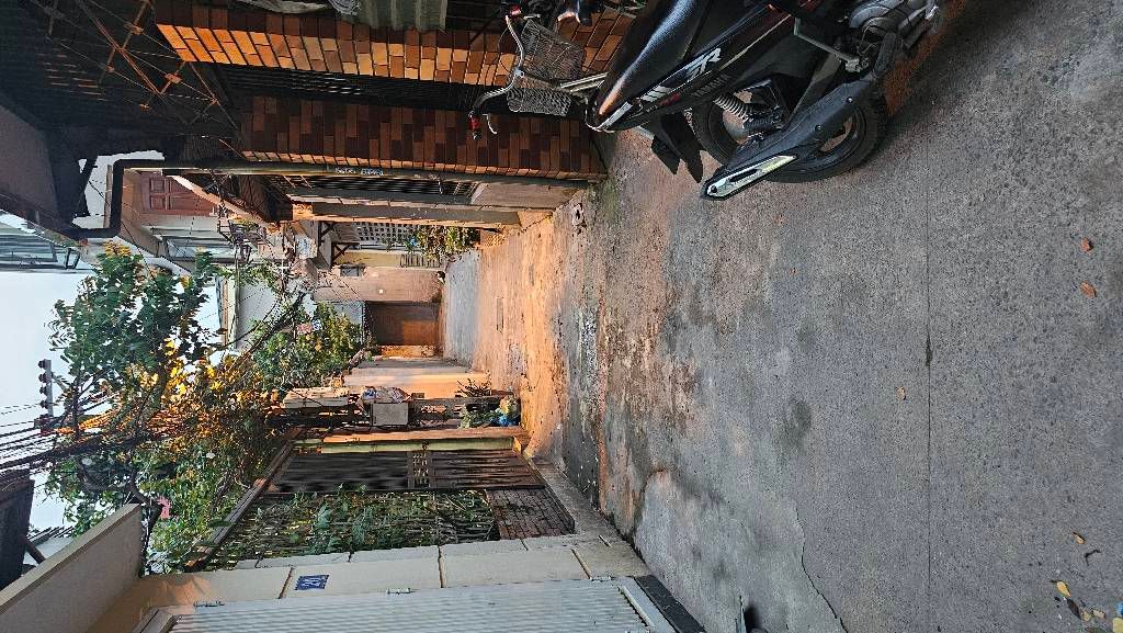 Bán nhà Lĩnh Nam - diện tích 70m2 0 tầng - Gần ô tô - giá 11,2 tỷ