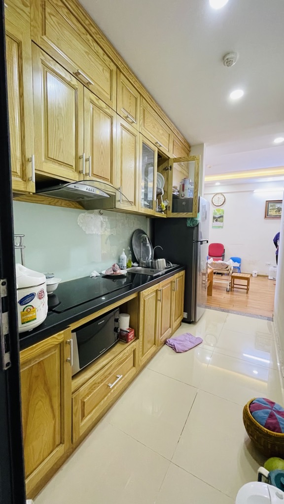 Bán nhà Trịnh Đình Cửu - diện tích 75m2 7 tầng - Sổ đỏ chính chủ - giá 7 tỷ
