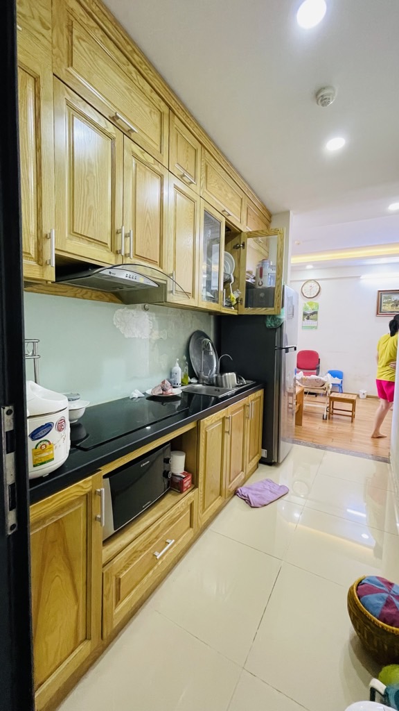 Bán nhà Trịnh Đình Cửu - diện tích 75m2 7 tầng - Sổ đỏ chính chủ - giá 7 tỷ