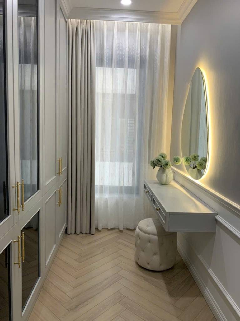 Bán nhà Ngõ 2 ô tô tránh - diện tích 134m2 4 tầng - Biệt thự liền kề VIP - giá 38 tỷ